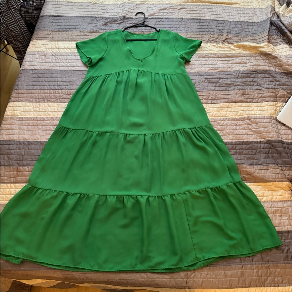 Vibrant Green Tiered summer beach chiffon Maxi Dress
